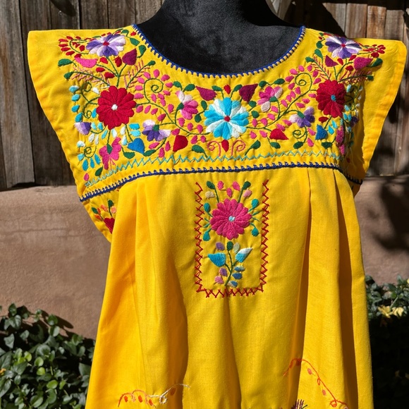 Vintage Mexican Embroidered Yellow Dress Floral Summer Beach Coverup M/L - Picture 2 of 10